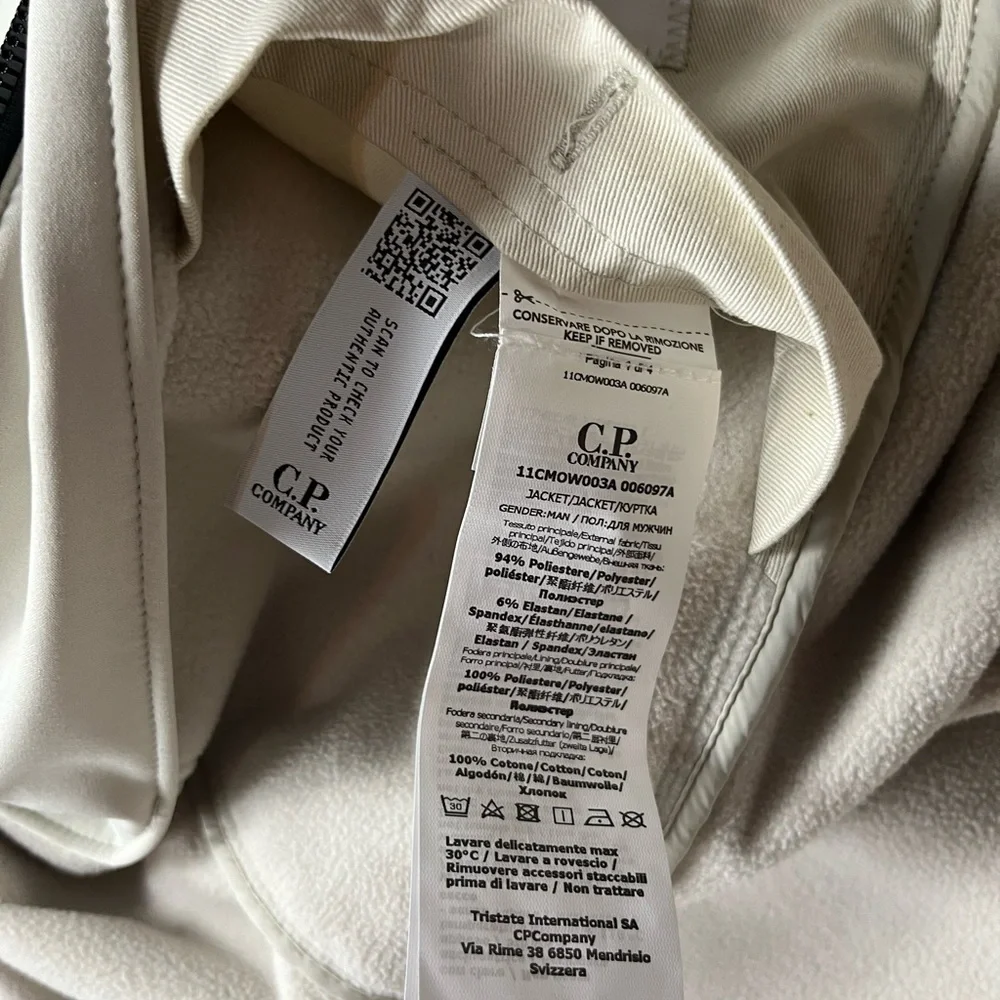 CP Company Soft Shell Jacket L Size - Picture 7 of 7